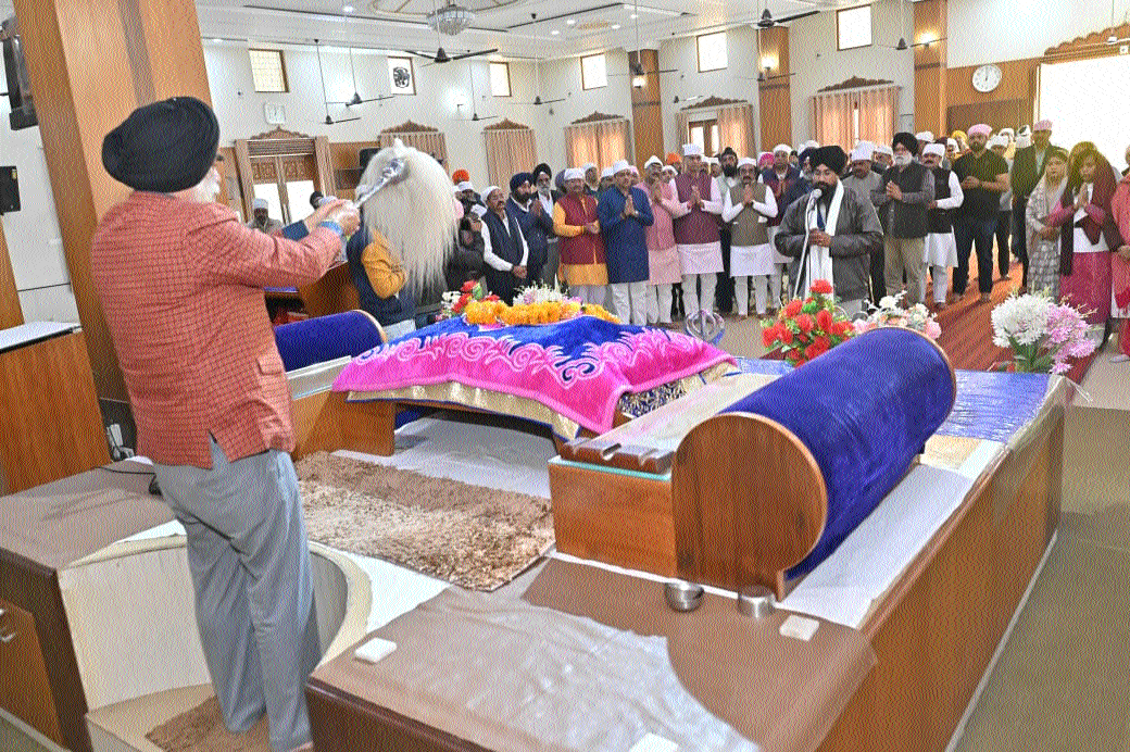 Senior BJP leaders pay