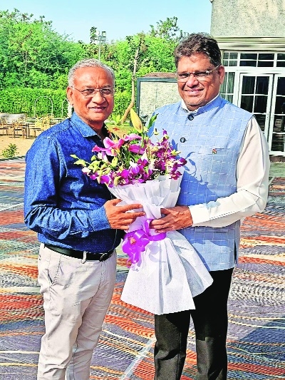 CAMIT takes up several issues related to APMCs with Kadam