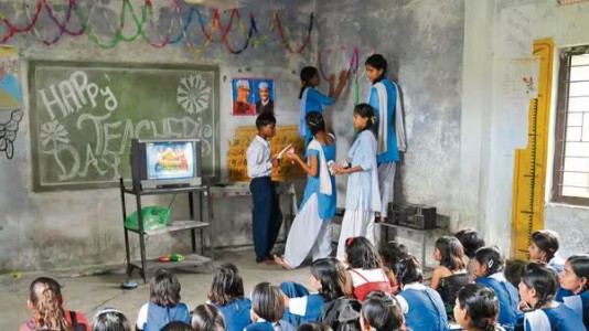Relief for 32,000 primary teachers in WB