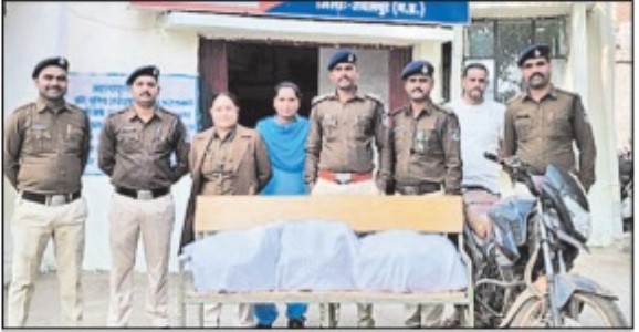 Two accused involved in illicit liquortrade arrested, 311 pouches seized