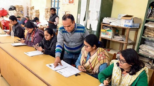 Provide more staff to EC for SIR duty: SC asks States