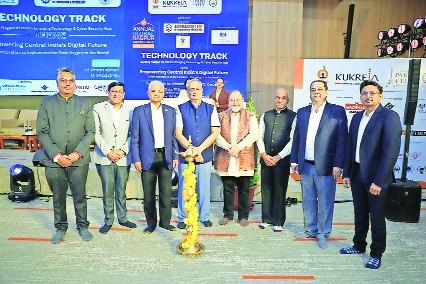 Right time to position Nagpur as global hub for emerging technology