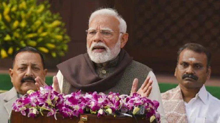 Prime Minister Narendra Modi addresses 