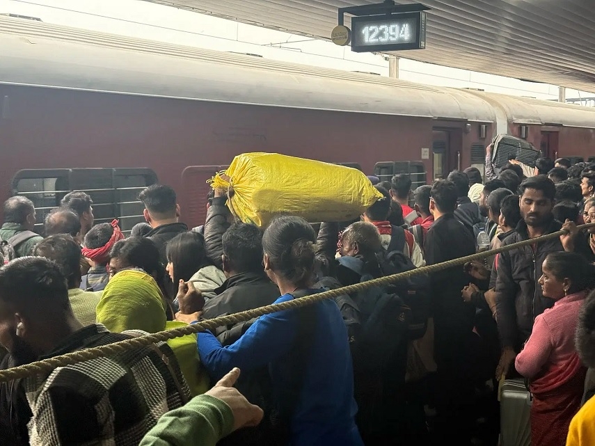 CRPF deployed at New Delhi Railway station 