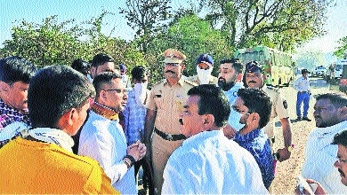 President Swapnil Wankhede discussing the issues at the blast site