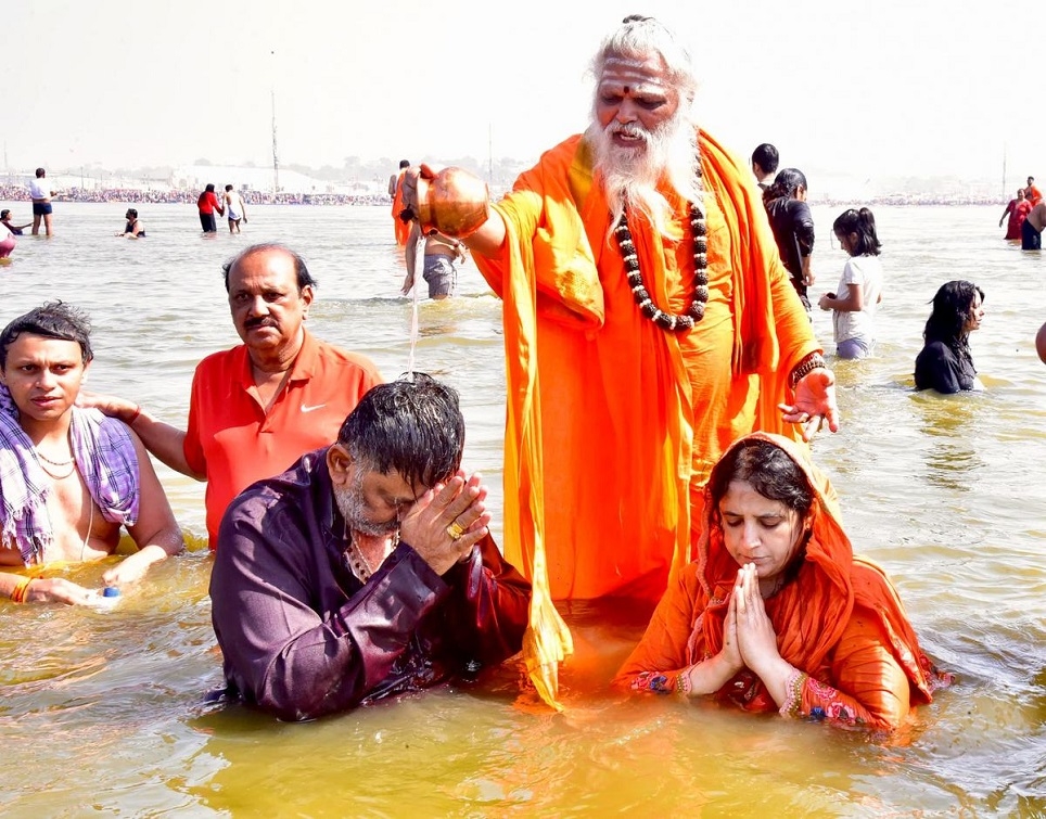 Karnataka Dy CM Shivakumar mahakumbh