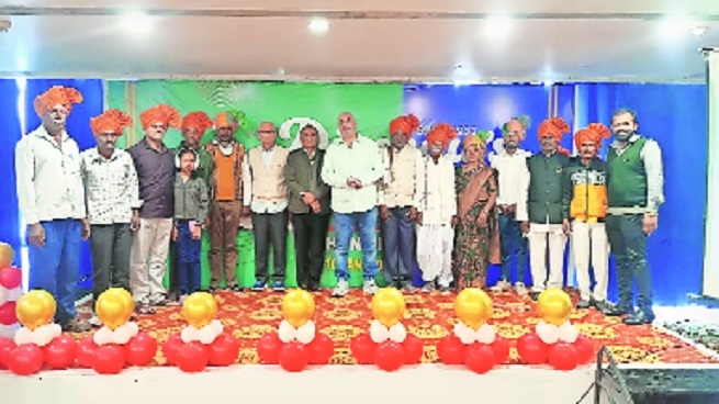 Dinshaws holds two events 