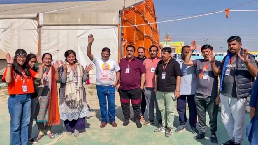 Over 60 devotees from Pak