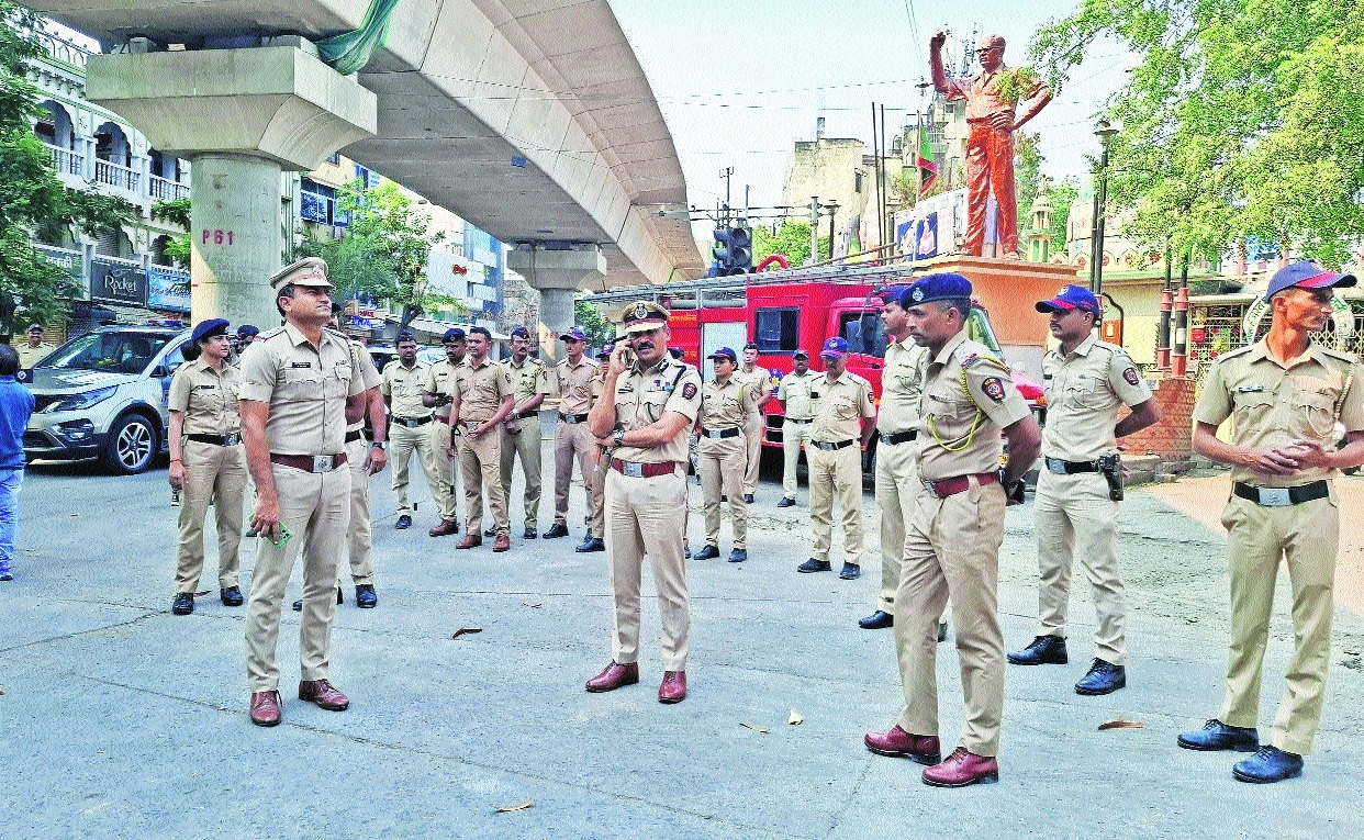 18 spl teams tracking down rioters