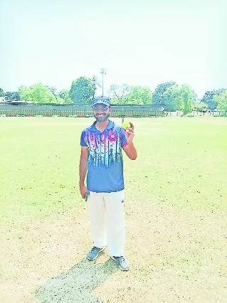 Ayush Khare took two wickets 