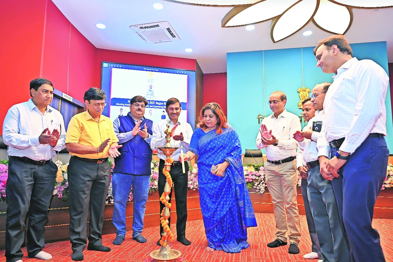 Divisional Commissioner Vijayalakshmi Bidari 