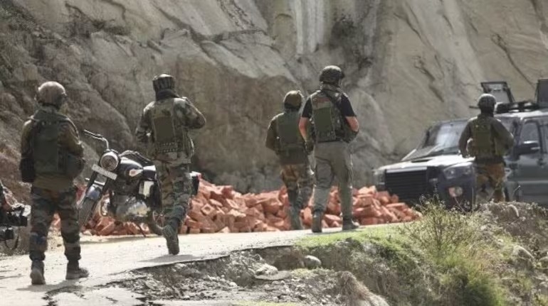 3 policemen martyred in gunfight in Kathua