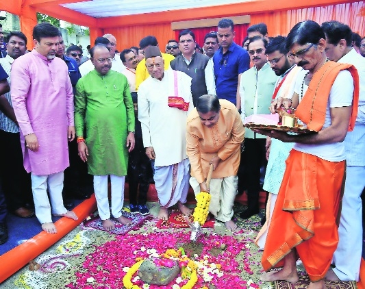 Nitin Gadkari Chandrashekhar Bawankule