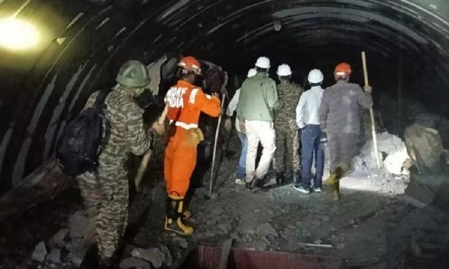Authorities mull using robots as SLBC tunnel rescue op continues - The  Hitavada