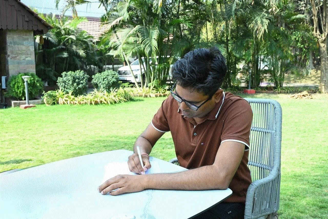 Handwritten Budget in digital age 