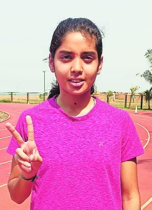 Jhanvi bags 1000m gold