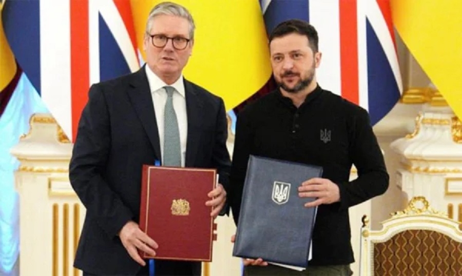 UK PM with Ukraine to buy missiles