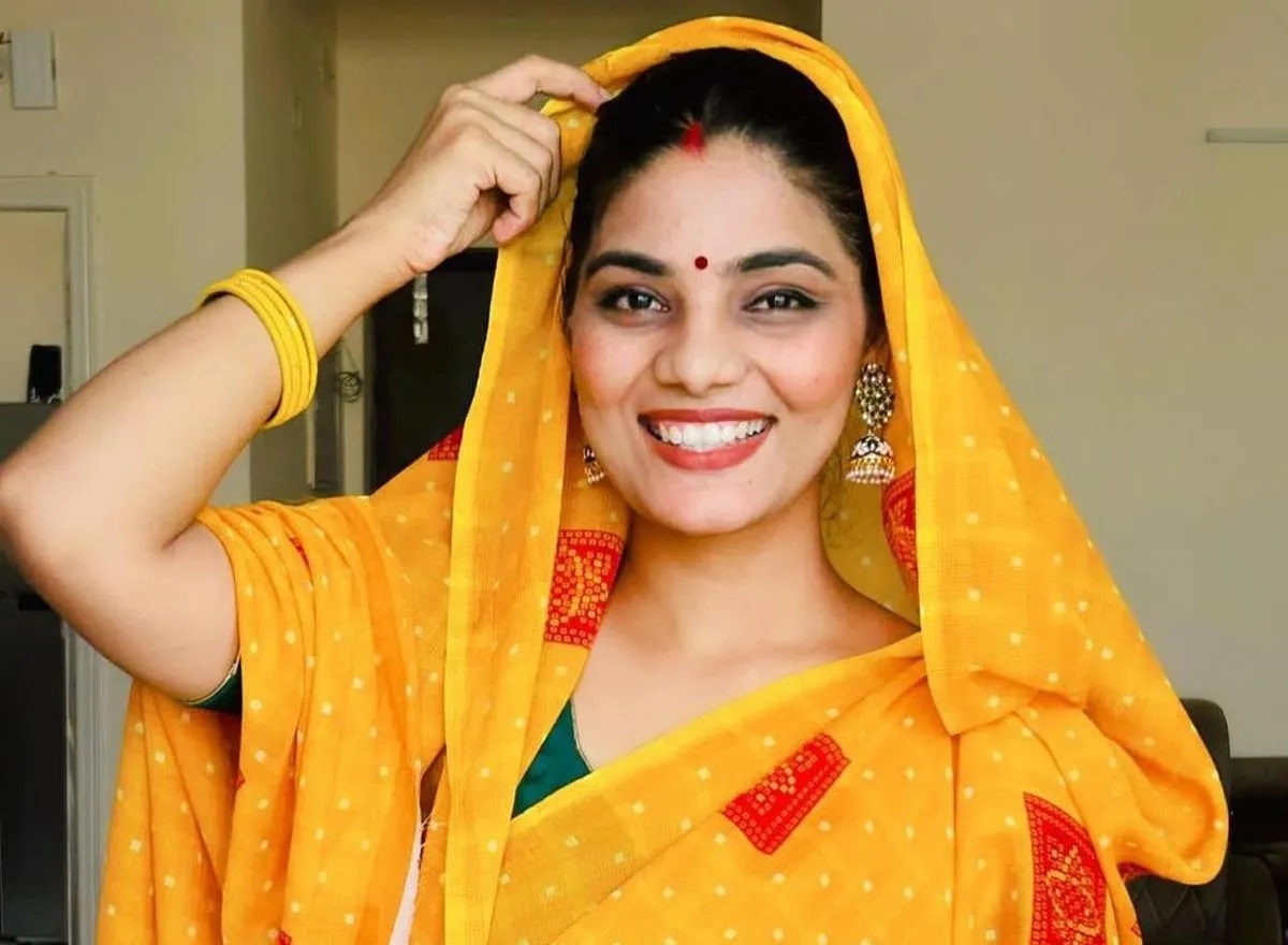 folk singer Neha Singh Rathore