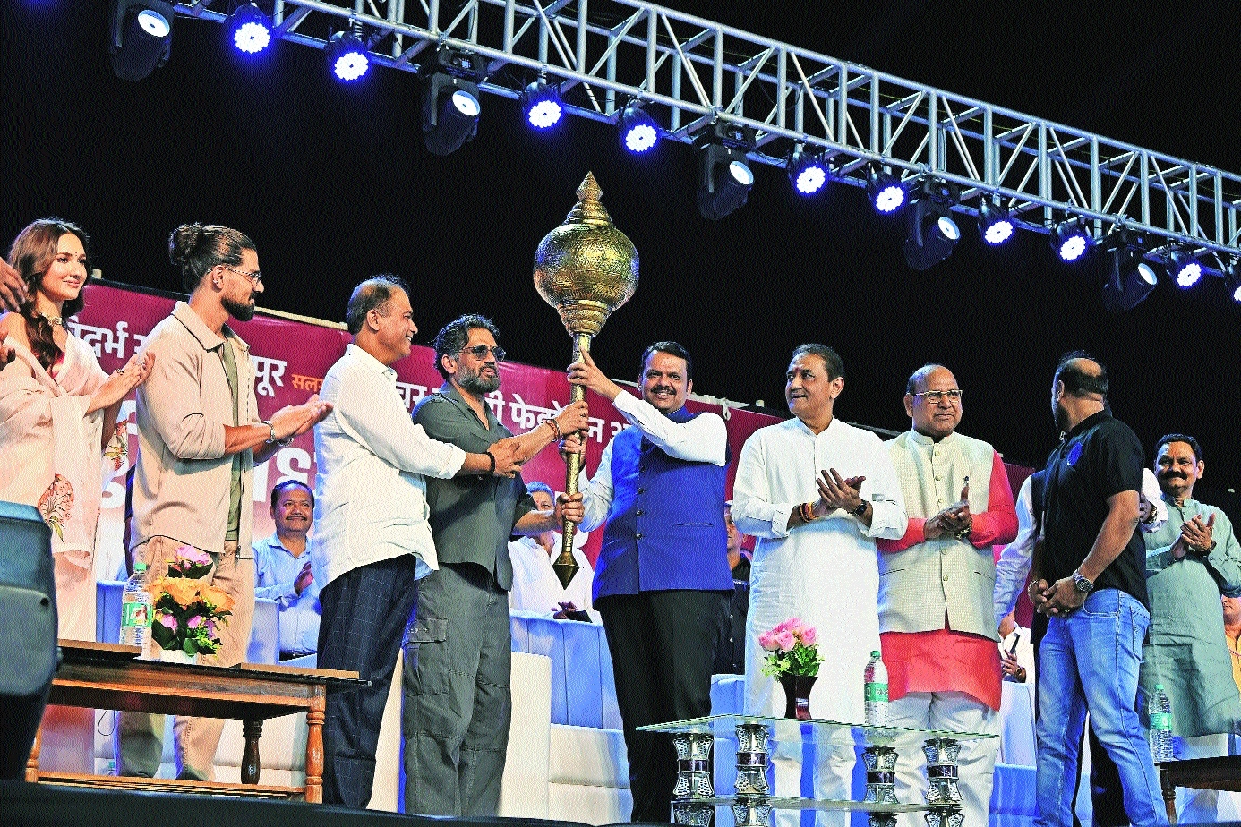 Devendra Fadnavis Sunil Shetty Sooraj Pancholi Akanksha Sharma