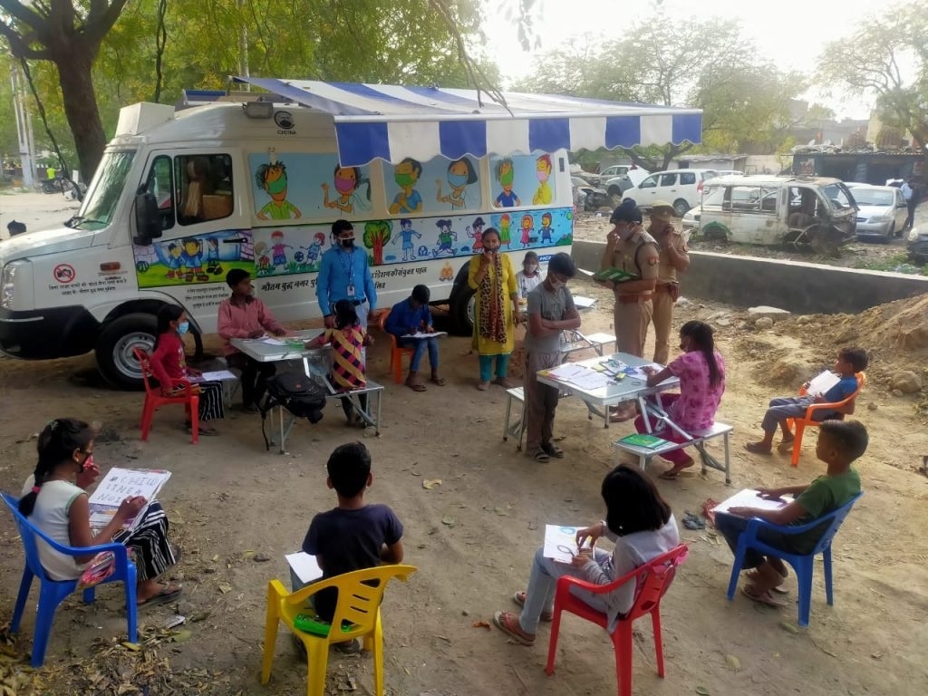 Mah to introduce mobile vans to help street kids