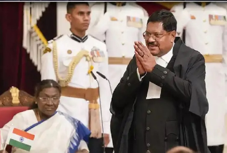 52nd CJI  Justice B R Gavai takes oath