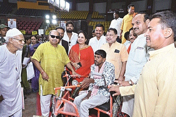 MLAs Sunil Soni and Purandar Mishra