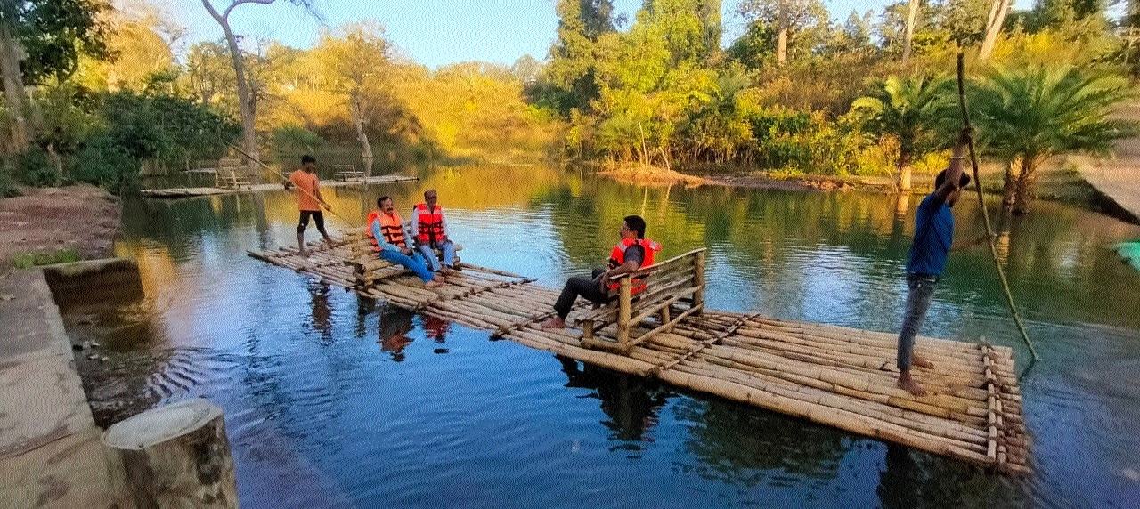 Villagers spearhead eco-tourism 