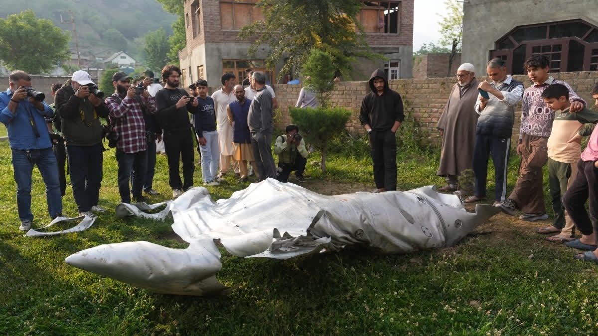 JeMs communication network destroyed