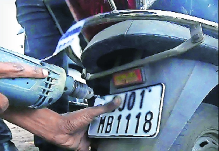 HSRP deadline nears but response still flat