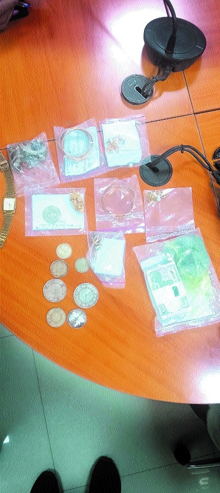 Thief with 75 prior cases