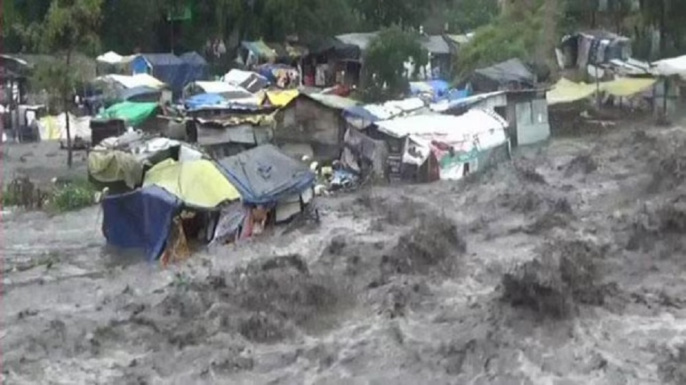 Floods lash parts of JK
