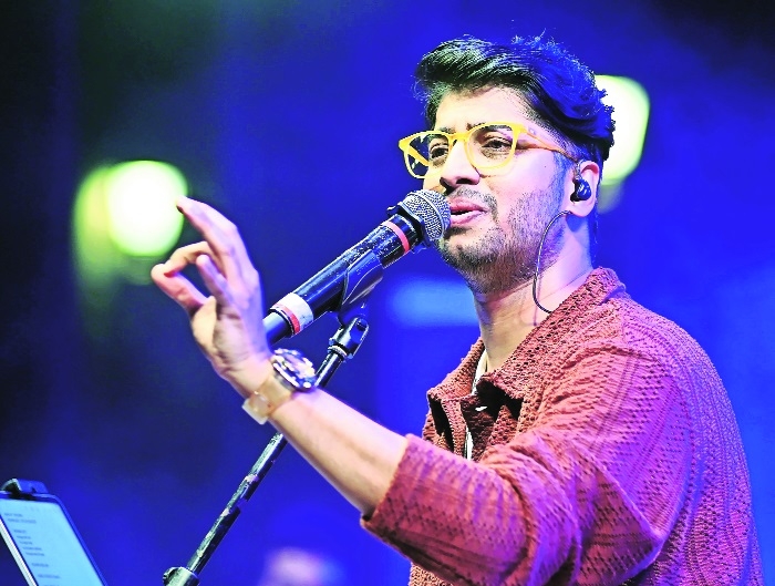 Vocalist Vishwajeet Borwankar 