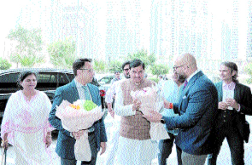 Chief Minister Dr Mohan Yadav receiving warm welcome from Indori 