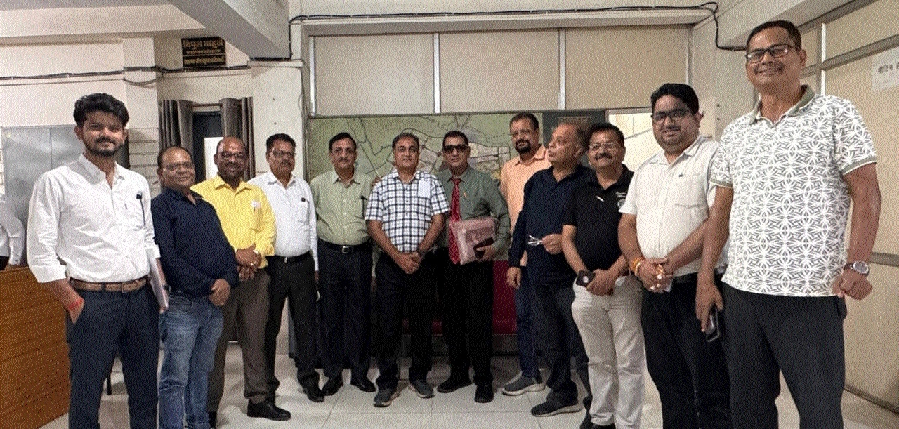 Delegation of PEA Institutions of Engg hold consultative