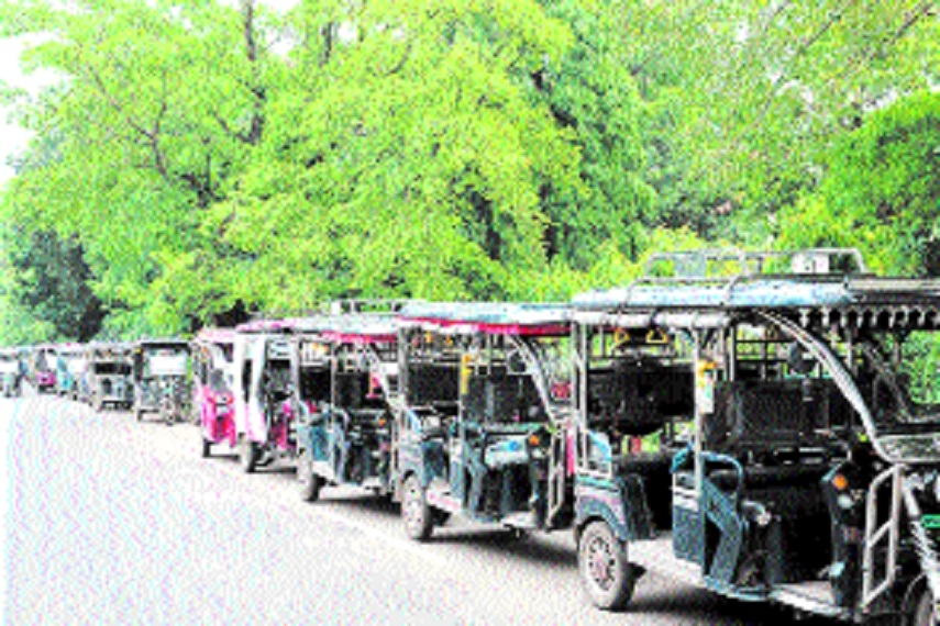 After schools now e-rickshaw banned from key VIP routes