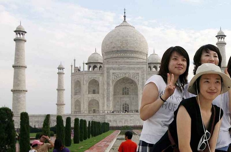 Chinese tourist in india citizens