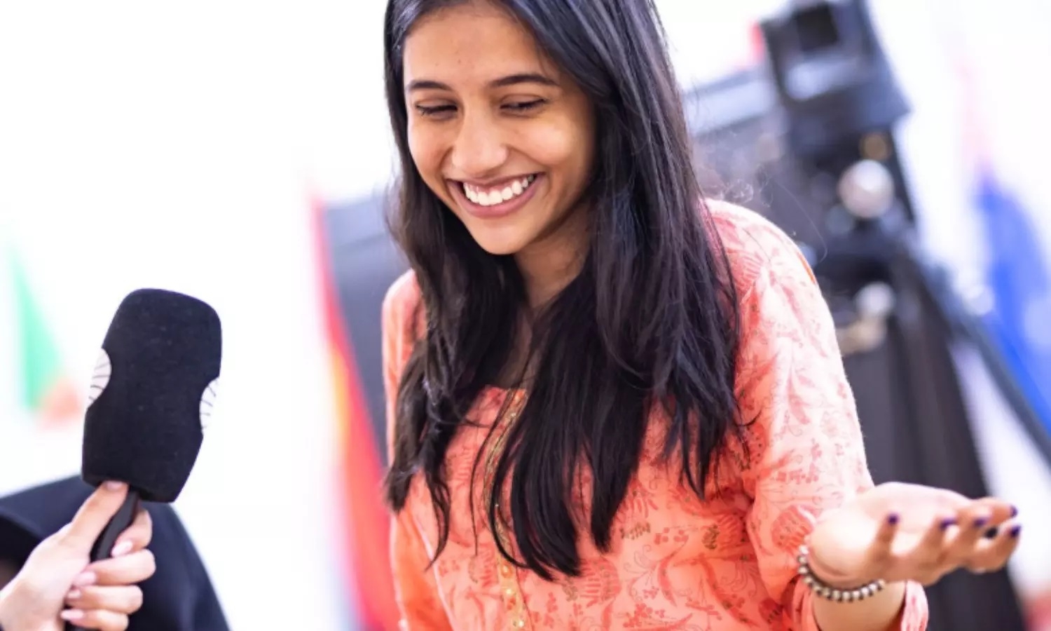 normal-girl-with-extra-ordinary-capabilities