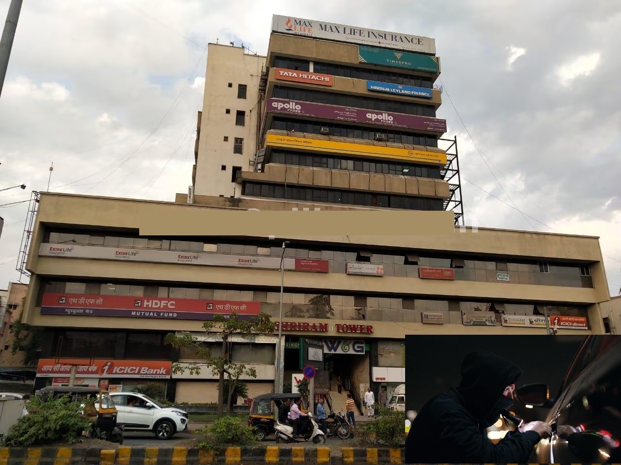 Daylight robbery Rs 25 lakh stolen from parked car 