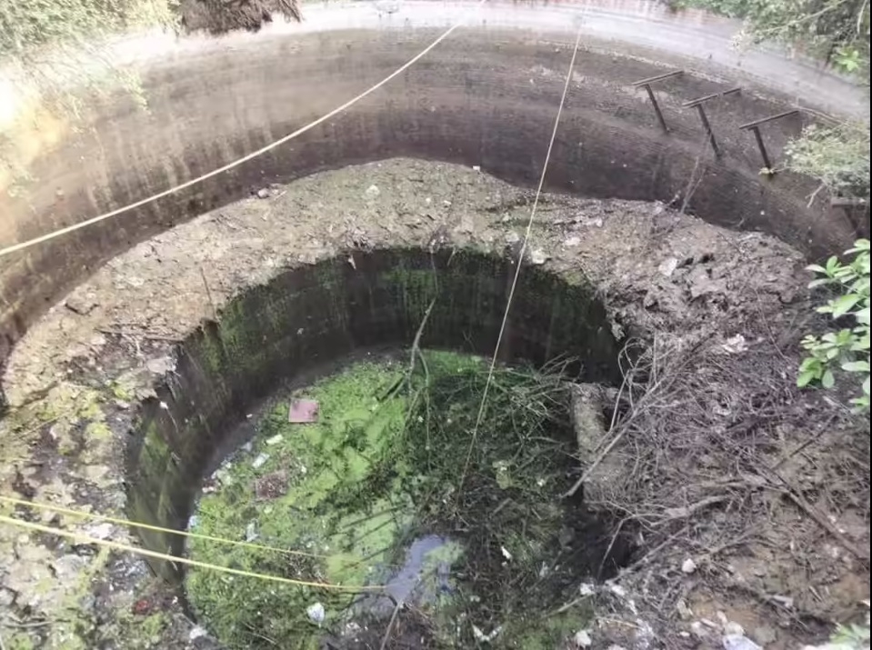 200-year-old Motibagh well
