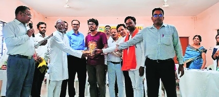 Deshpande wins open rapid chess title
