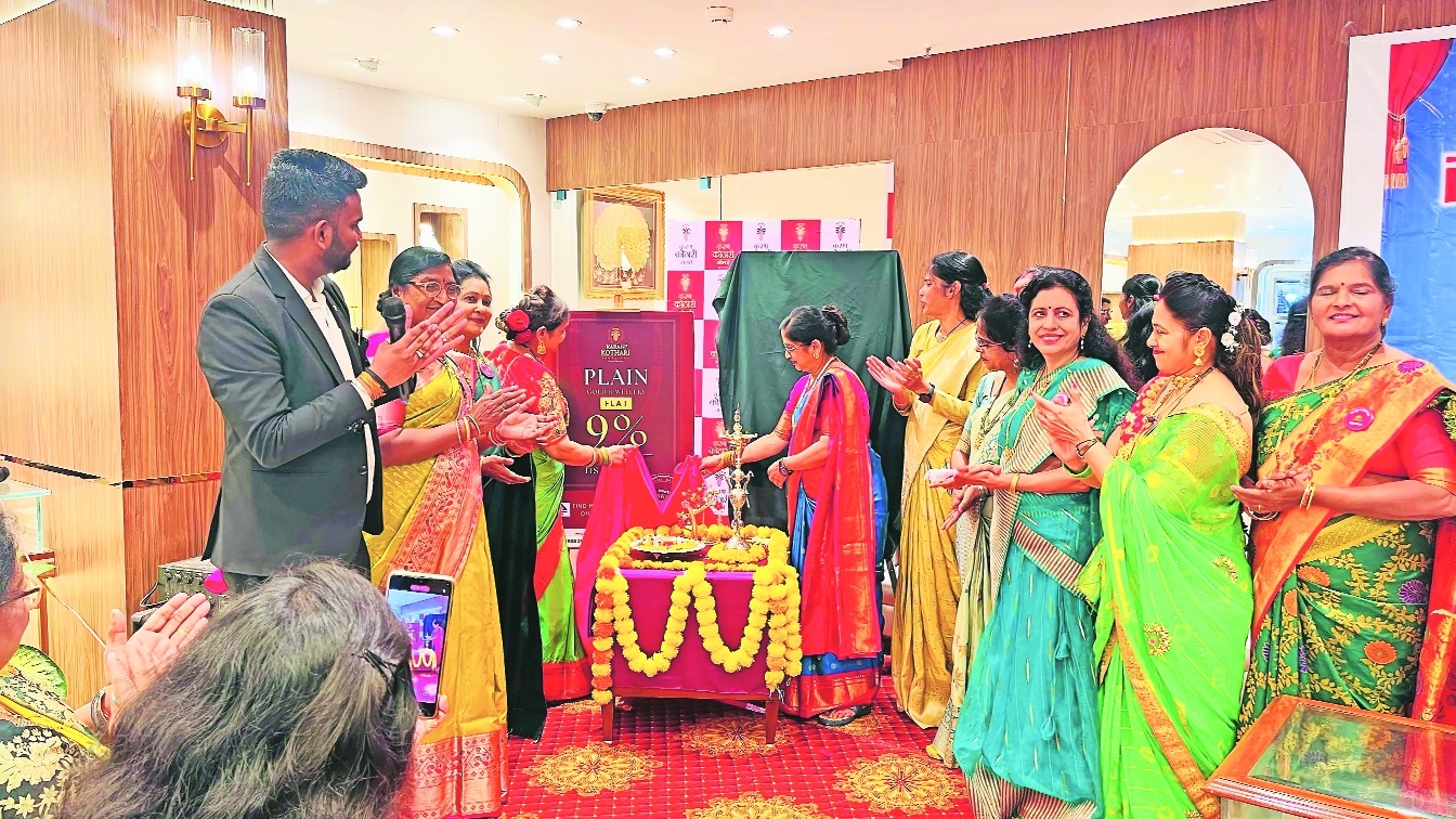 Gold jewellery at flat 9 making 