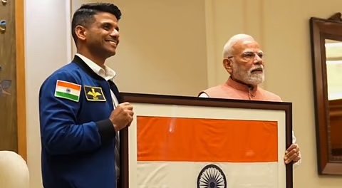 Shubhanshu Shukla meets PM Gifts Modi 