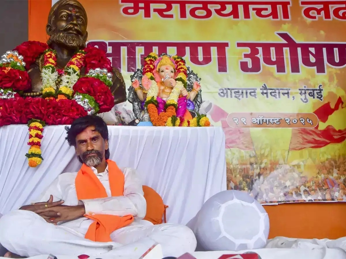 Jarange begins indefinite hunger strike in Mumbai