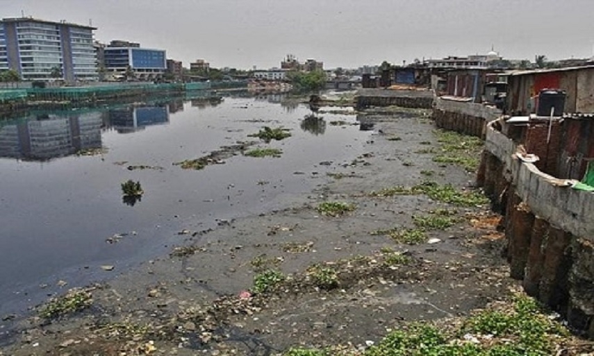 Kanhan river polluted