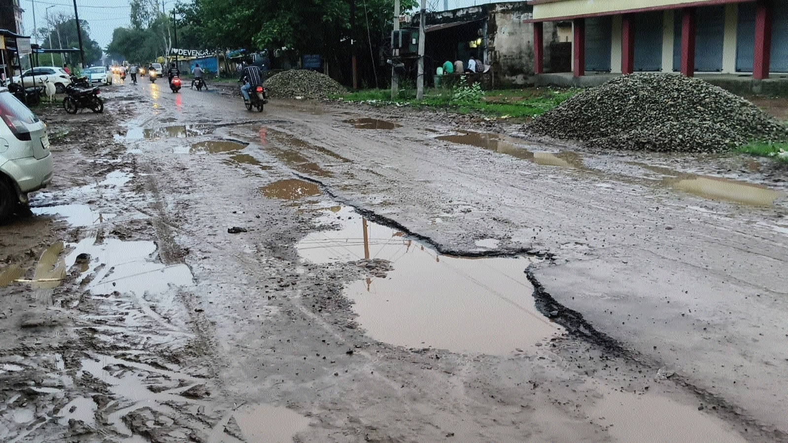 Devendrnagar Saleha Road pleads