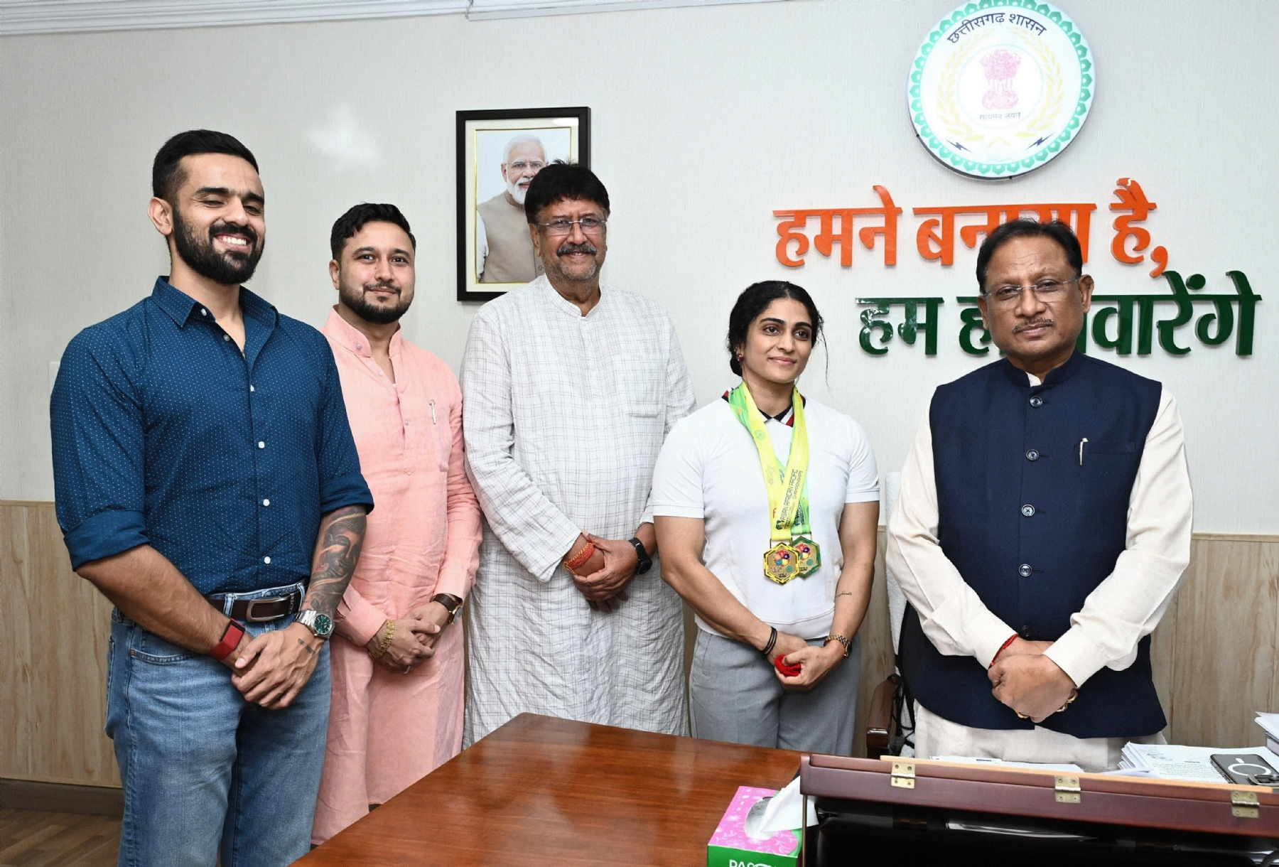 CM congratulates gold medalist Parekh