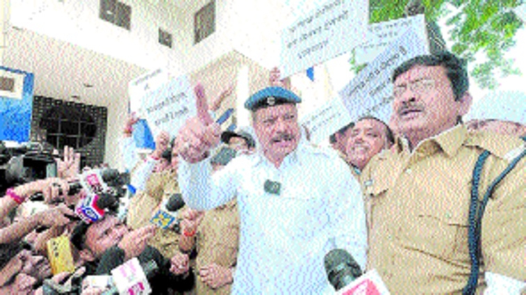 Leader of Opposition Umang Singhar 