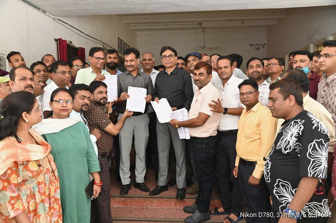 Medical Edn Employees Union delegates