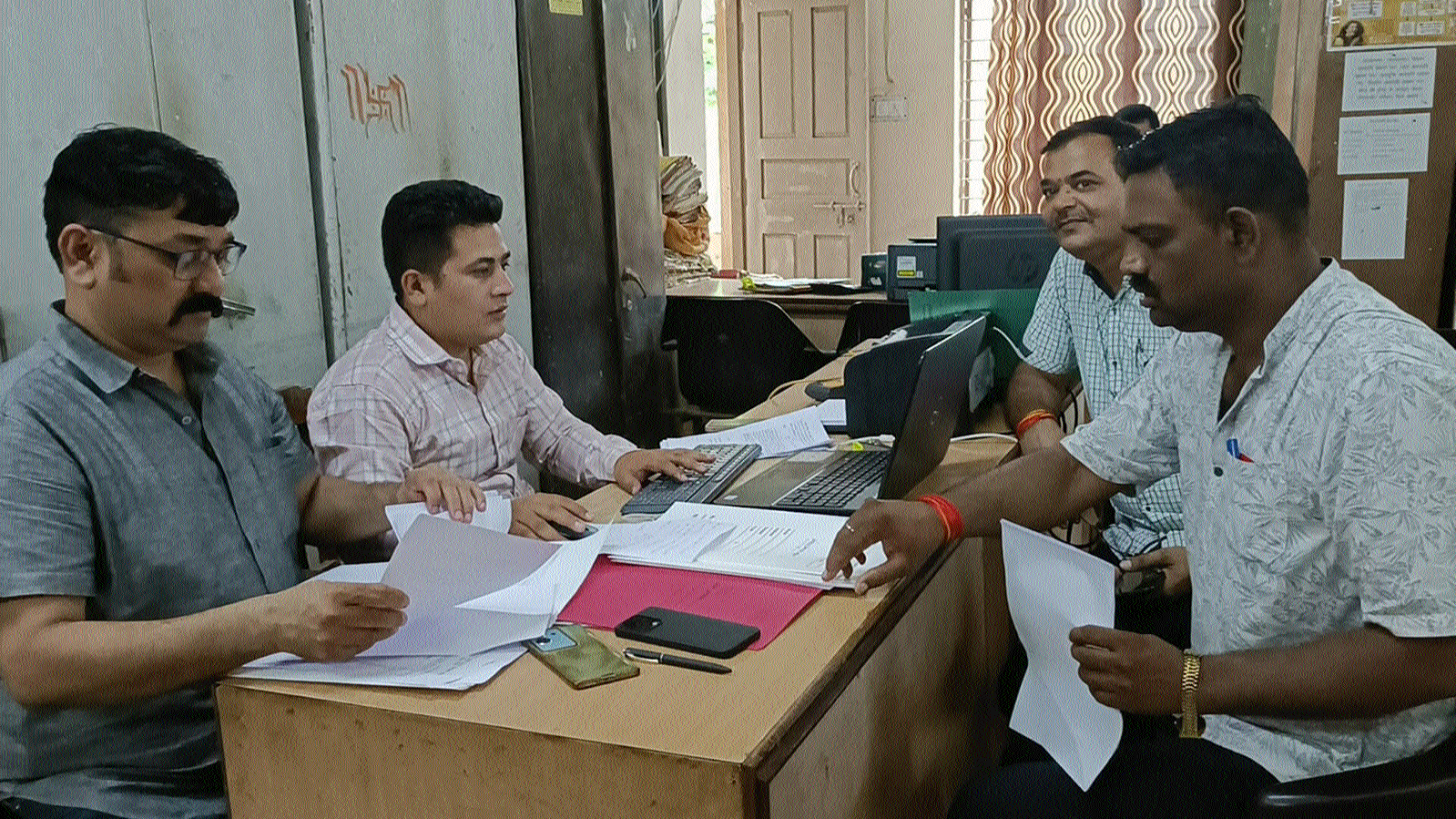 MP Housing Board clerk