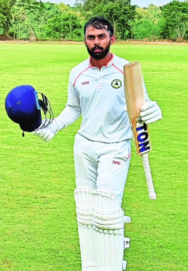 Taide Deshmukh put Vidarbha on top
